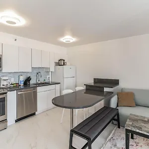 https://sea-view-condos-at-the-waikiki-banyan-free-parking.hotelsinhawaii.org