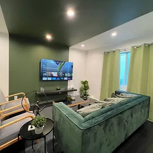 https://2br-suite-in-the-heart-of-hollywood-br5.topanaheimhotels.com